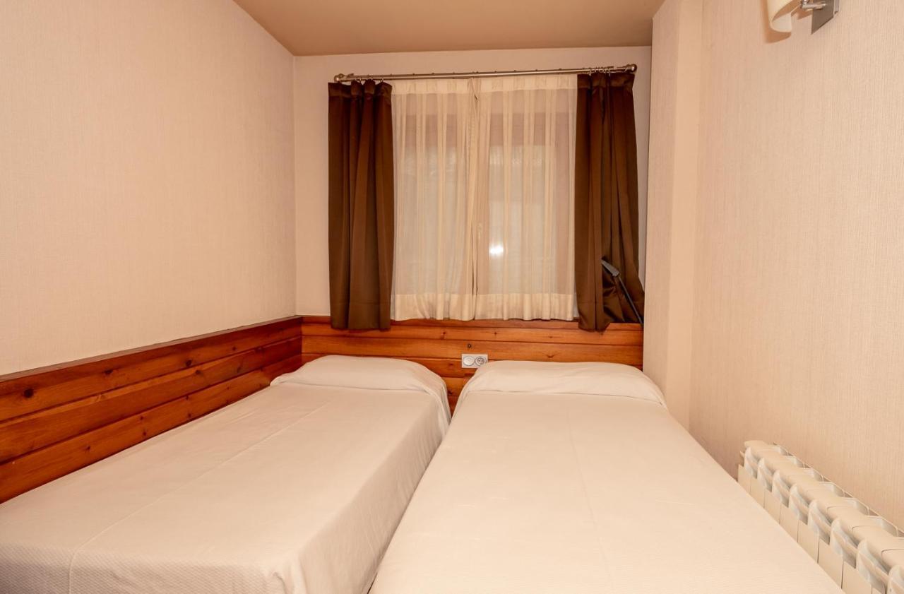 Aparthotel Bellver Bellver De Cerdanya Exterior photo